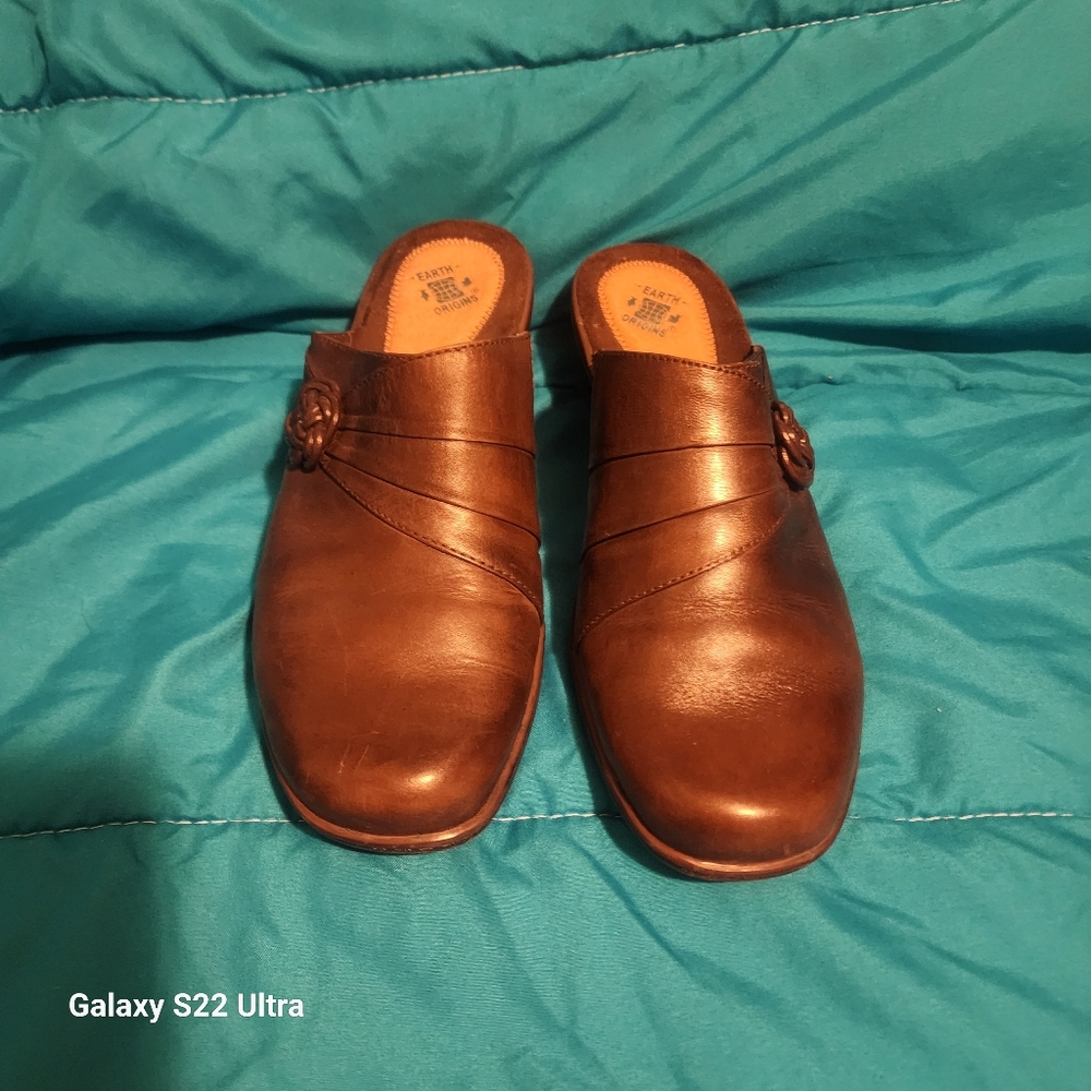 Earth Origins Mules View 2